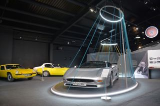 British Icons Jaguar XJ220