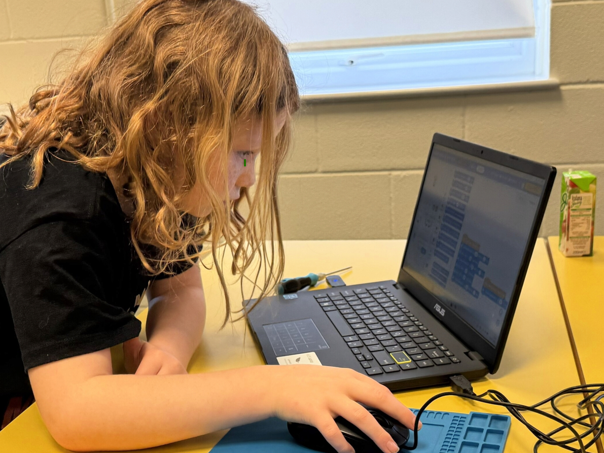 Young Engineers Club Robot Programming